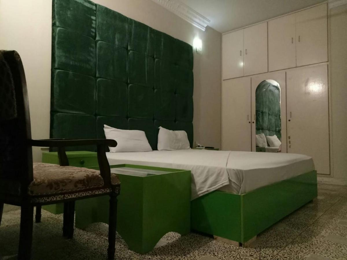 Hotel Crown Plaza, Near Karachi Airport, Darul Sehat Hospital, Dow, Agha Khan And Liaqat Hospital エクステリア 写真