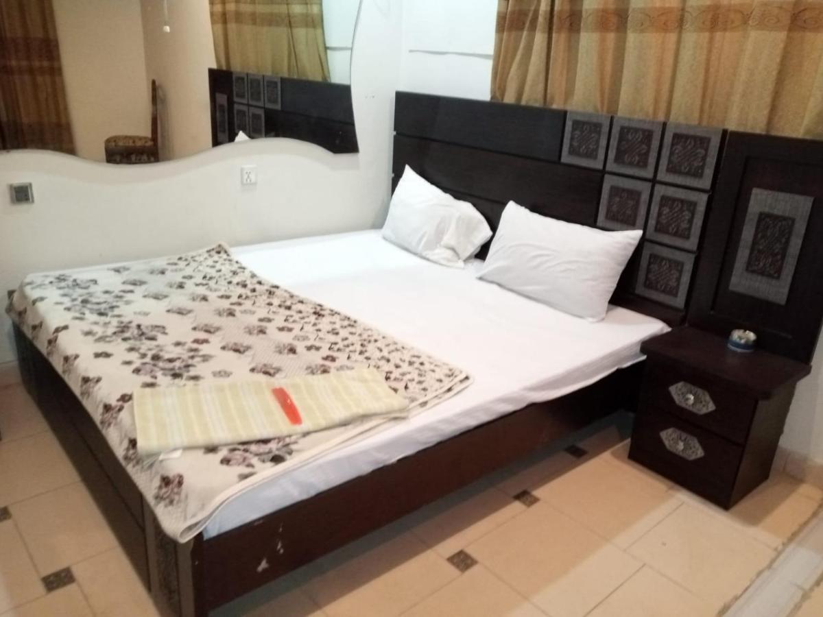 Hotel Crown Plaza, Near Karachi Airport, Darul Sehat Hospital, Dow, Agha Khan And Liaqat Hospital エクステリア 写真