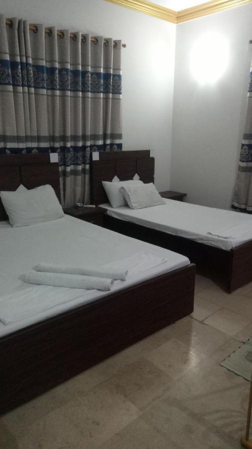 Hotel Crown Plaza, Near Karachi Airport, Darul Sehat Hospital, Dow, Agha Khan And Liaqat Hospital エクステリア 写真
