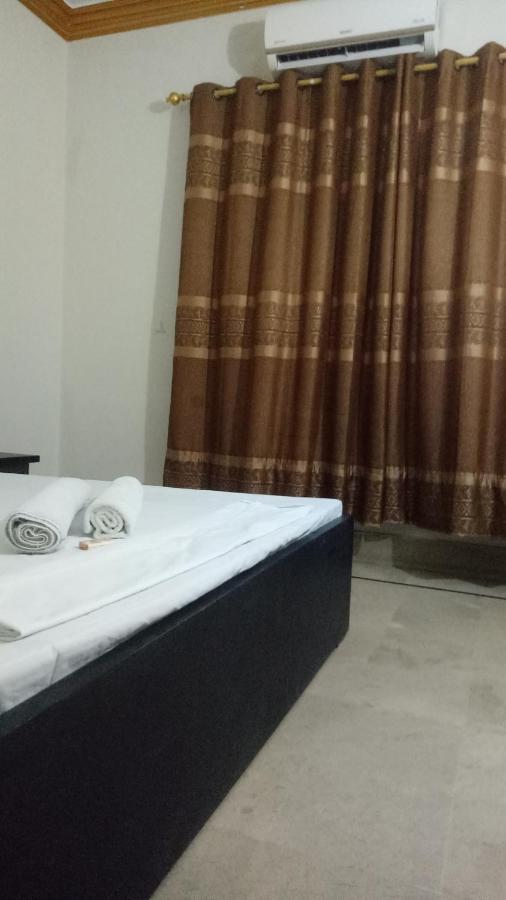 Hotel Crown Plaza, Near Karachi Airport, Darul Sehat Hospital, Dow, Agha Khan And Liaqat Hospital エクステリア 写真