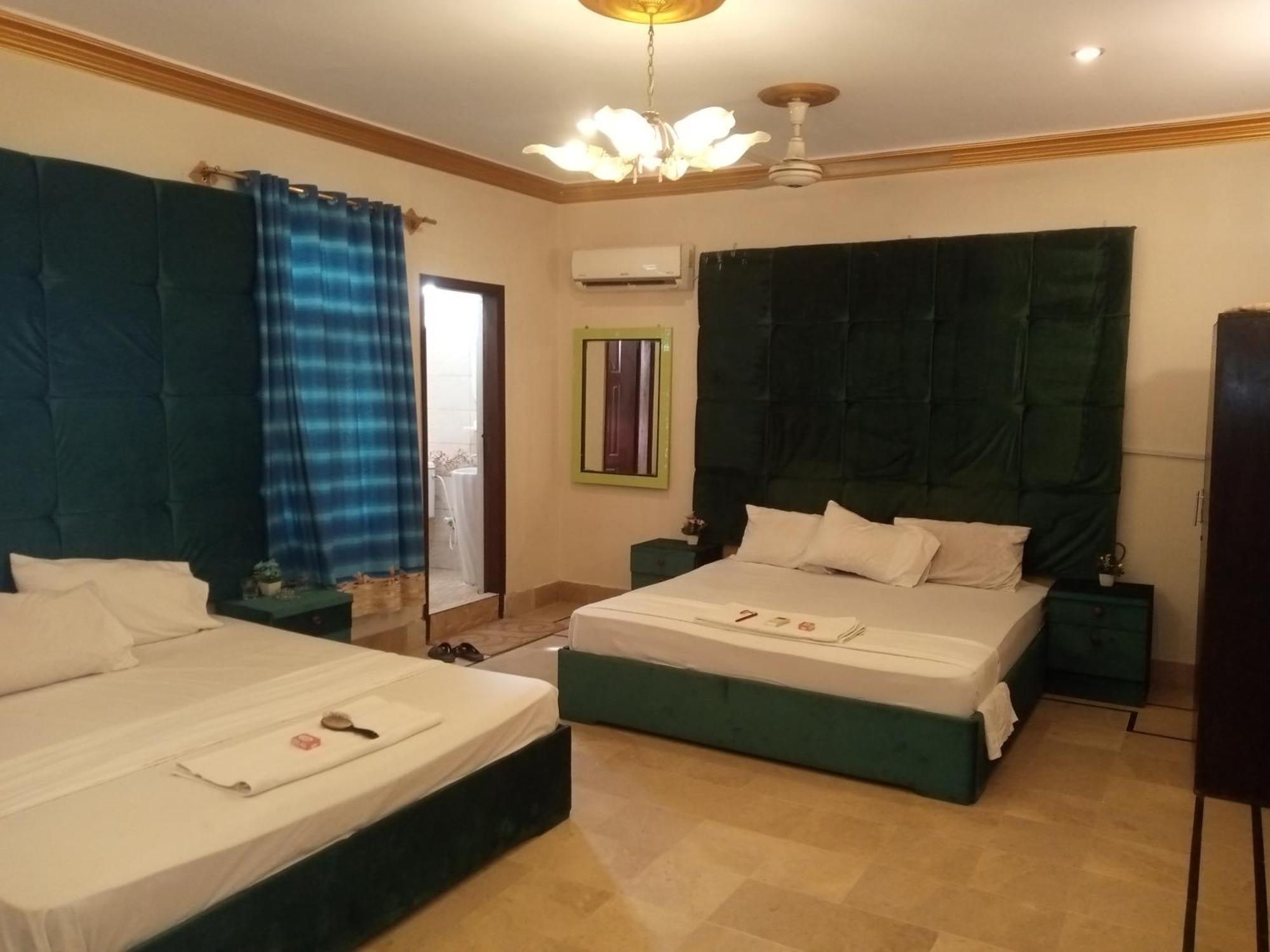 Hotel Crown Plaza, Near Karachi Airport, Darul Sehat Hospital, Dow, Agha Khan And Liaqat Hospital エクステリア 写真