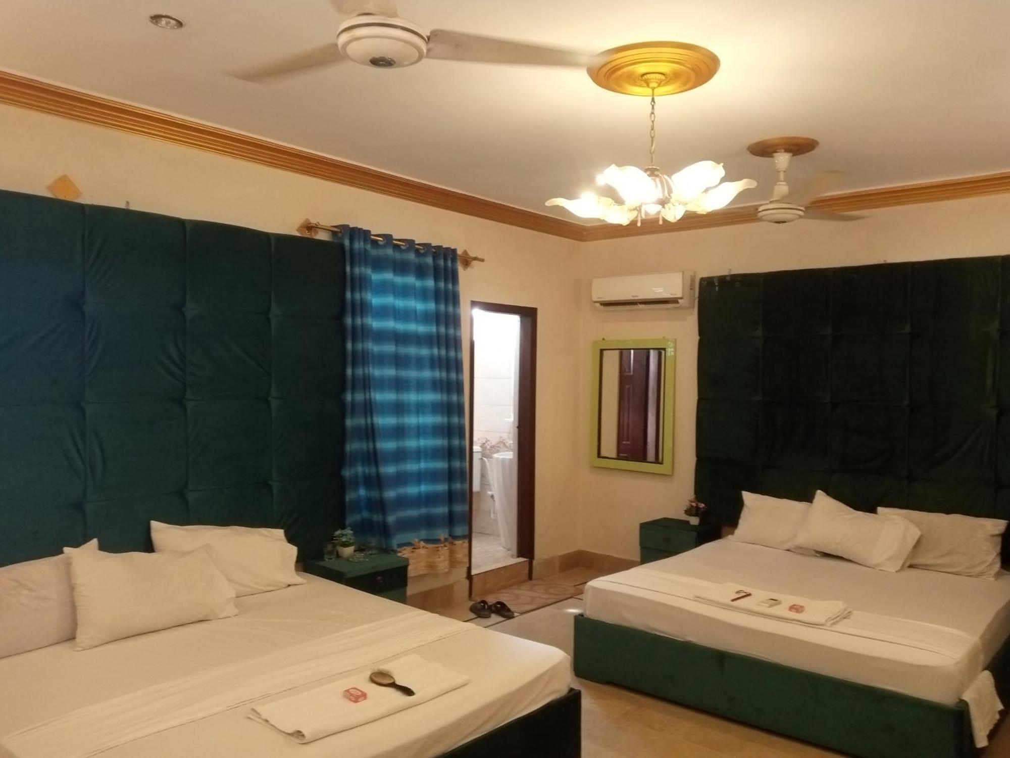 Hotel Crown Plaza, Near Karachi Airport, Darul Sehat Hospital, Dow, Agha Khan And Liaqat Hospital エクステリア 写真