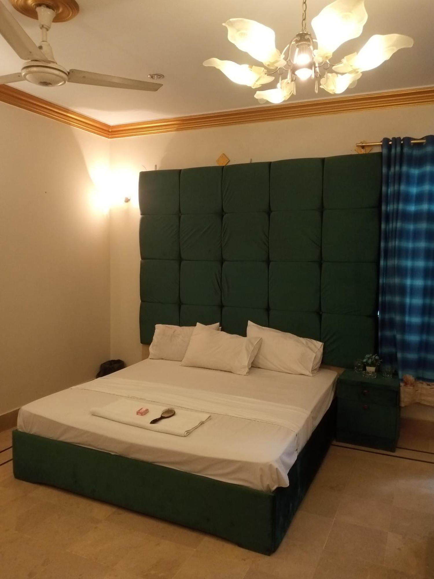 Hotel Crown Plaza, Near Karachi Airport, Darul Sehat Hospital, Dow, Agha Khan And Liaqat Hospital エクステリア 写真