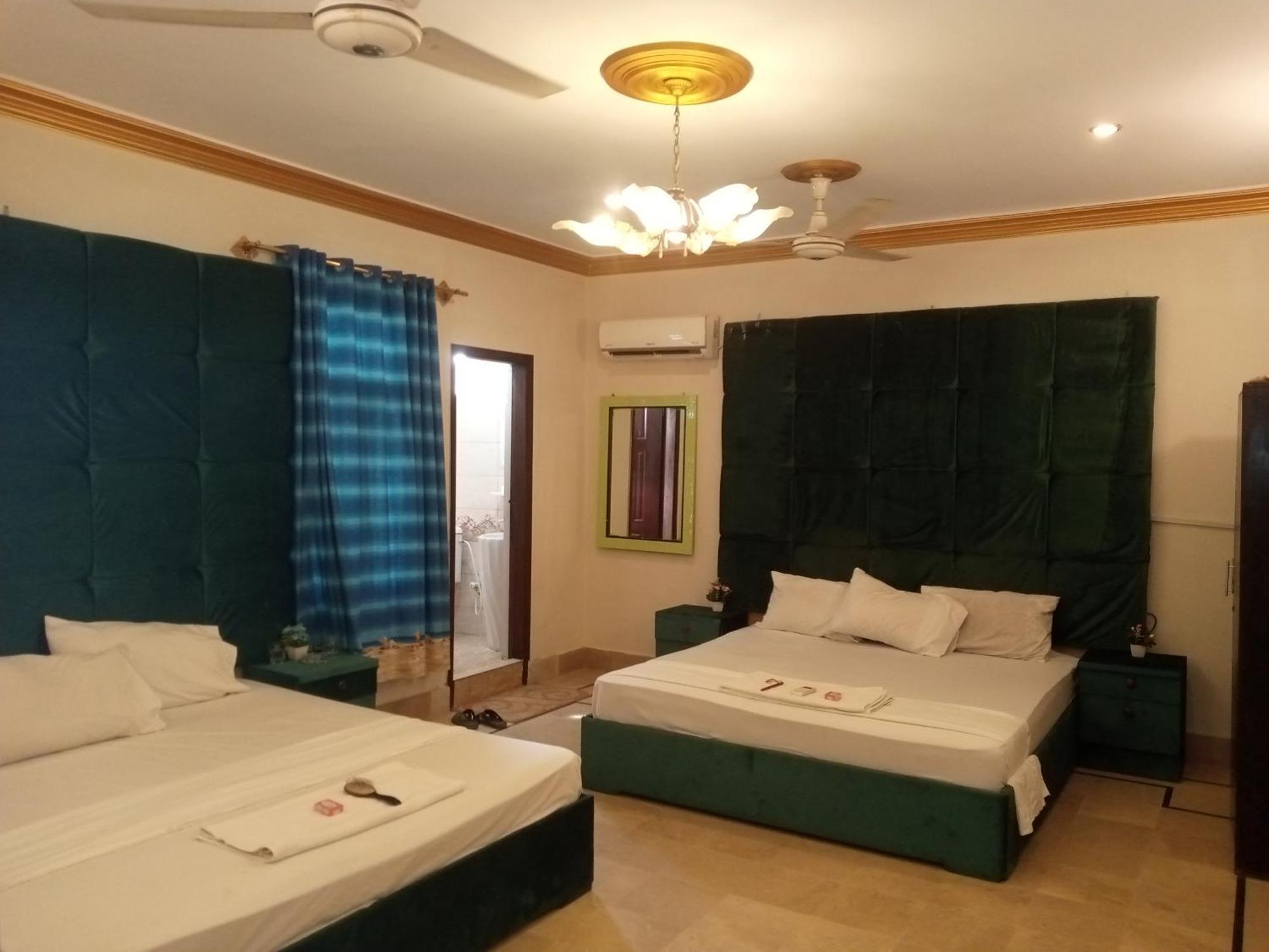 Hotel Crown Plaza, Near Karachi Airport, Darul Sehat Hospital, Dow, Agha Khan And Liaqat Hospital エクステリア 写真