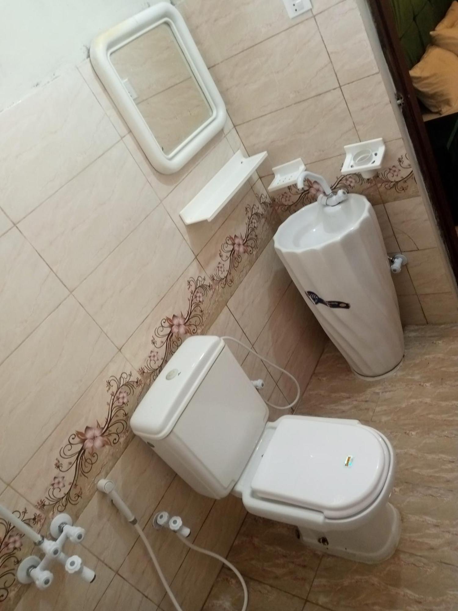 Hotel Crown Plaza, Near Karachi Airport, Darul Sehat Hospital, Dow, Agha Khan And Liaqat Hospital エクステリア 写真