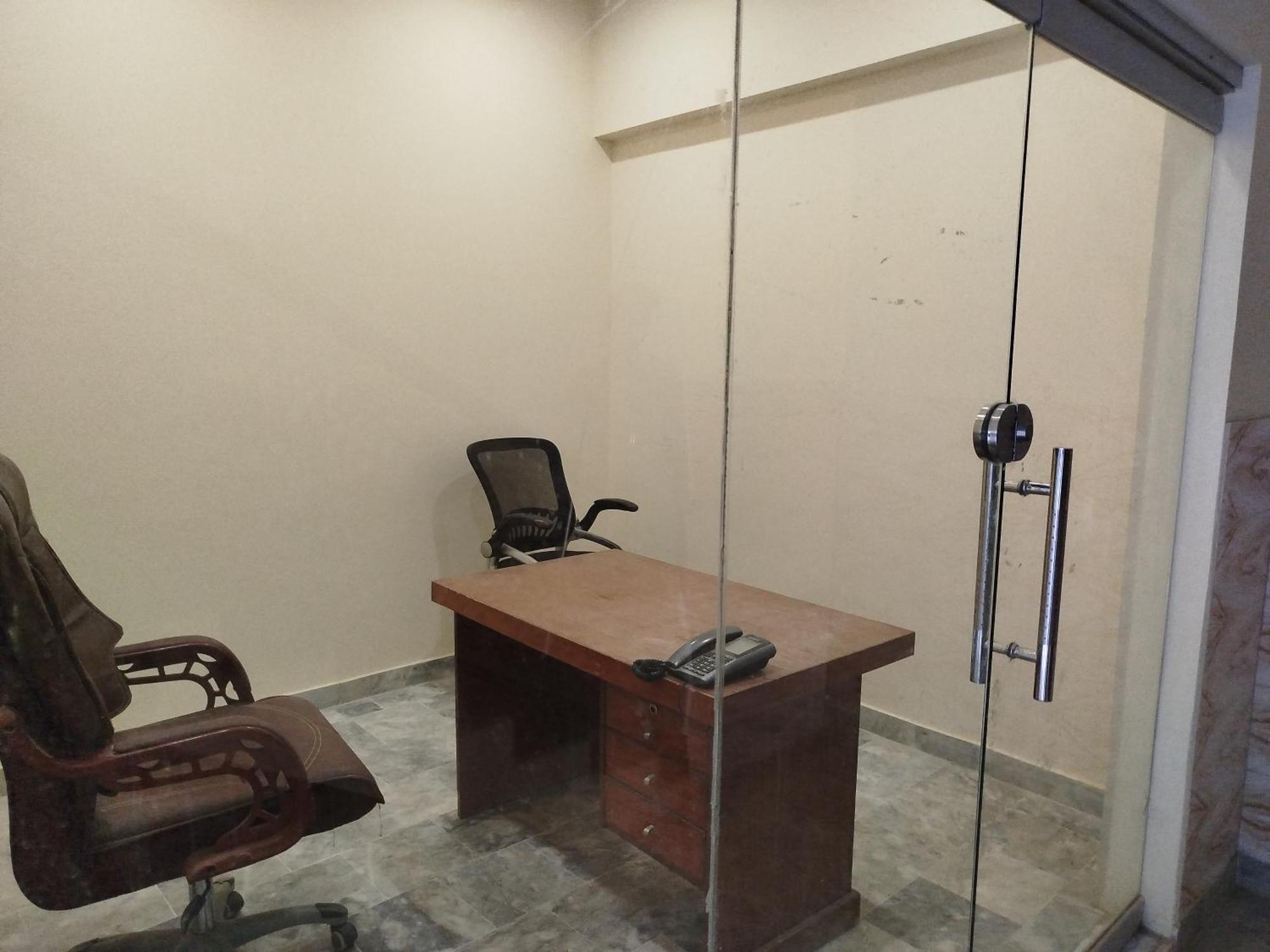 Hotel Crown Plaza, Near Karachi Airport, Darul Sehat Hospital, Dow, Agha Khan And Liaqat Hospital エクステリア 写真