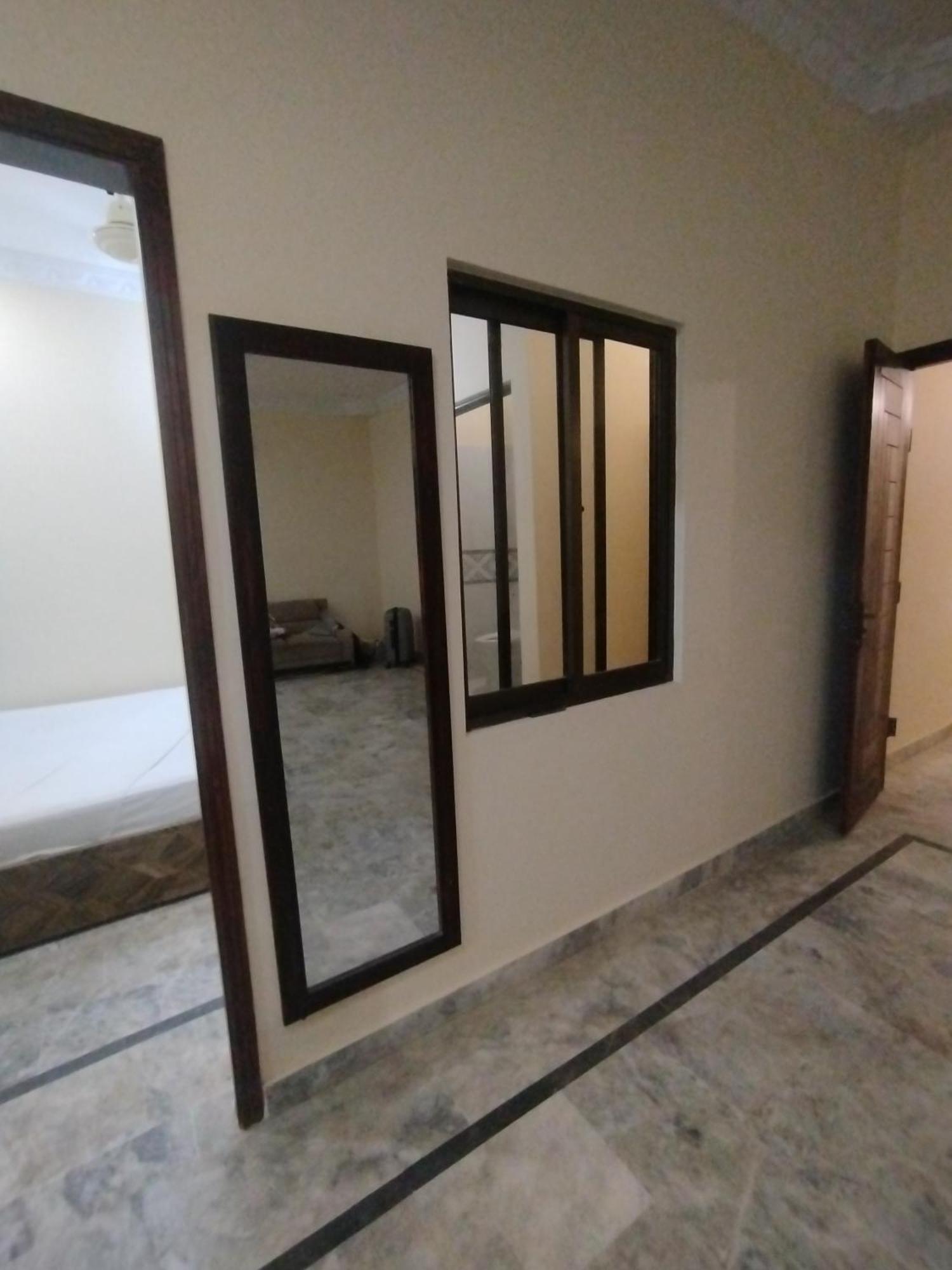 Hotel Crown Plaza, Near Karachi Airport, Darul Sehat Hospital, Dow, Agha Khan And Liaqat Hospital エクステリア 写真